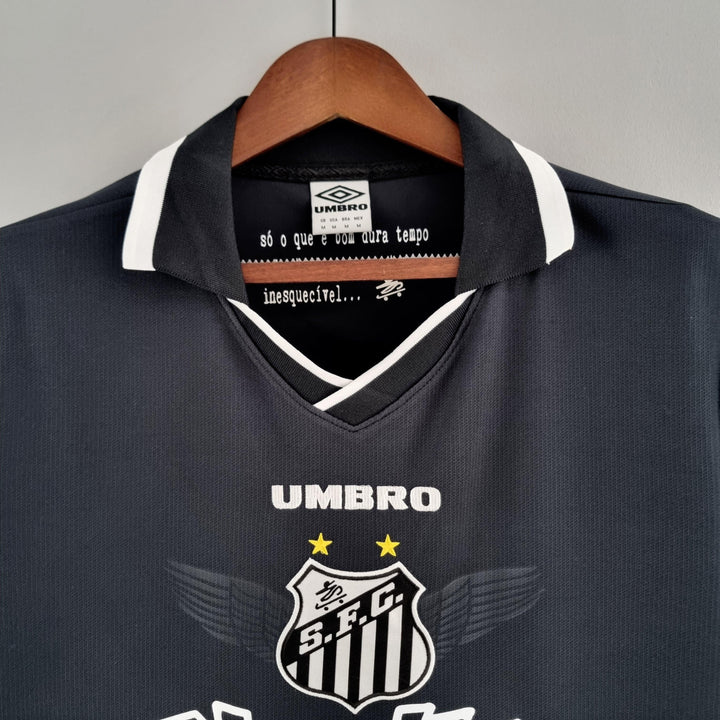 Camisa Santos Edição Especial Charlie Brown Preta 22/23 - Paixão no Manto