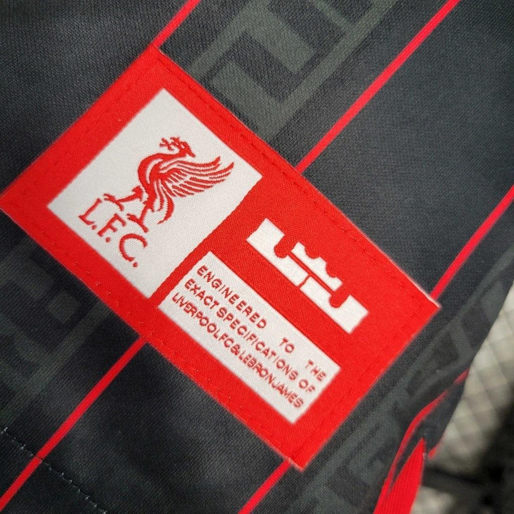 Camisa Liverpool 23/24 - Feminina Nike - Preto - Paixão no Manto