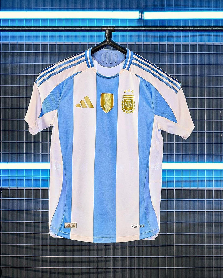 Camisa Seleção Argentina Home 2024/25 + Patch Campeão - Branca e Azul - Paixão no Manto