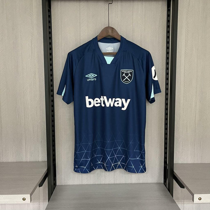 Camisa West Ham Third 23/24 - Torcedor Umbro Masculino - Azul - Paixão no Manto