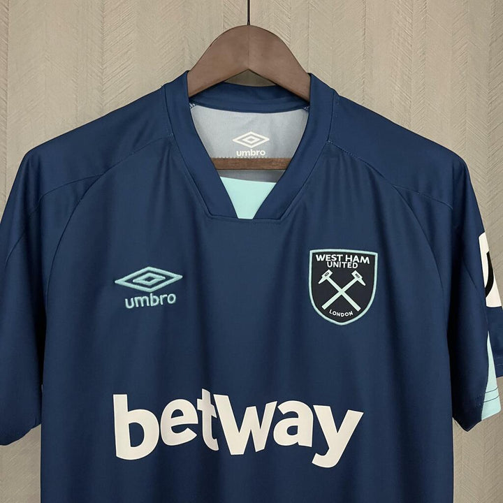 Camisa West Ham Third 23/24 - Torcedor Umbro Masculino - Azul - Paixão no Manto