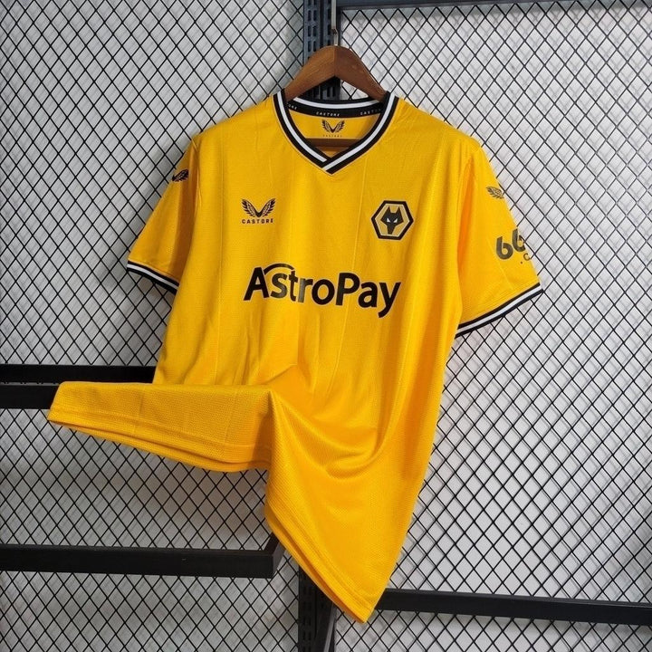 Camisa Wolves Home 23/24 - Torcedor Castore Masculina - Laranja - Paixão no Manto