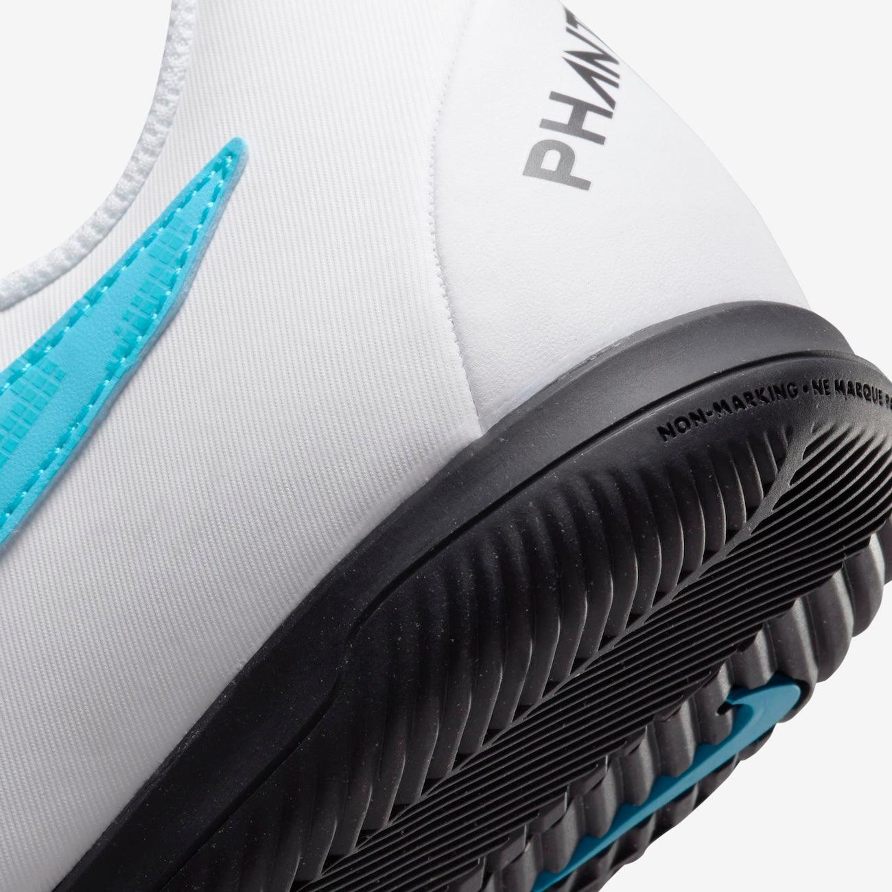 Chuteira Nike Phantom GX Club Futsal