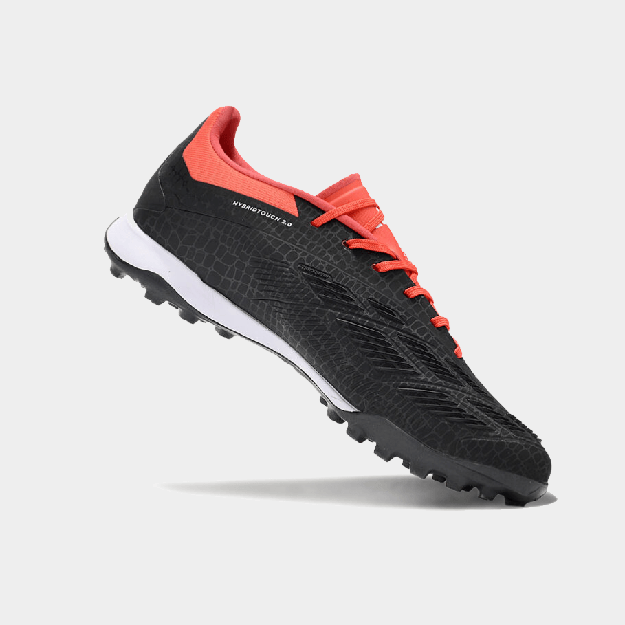 Chuteira adidas Predator League Society