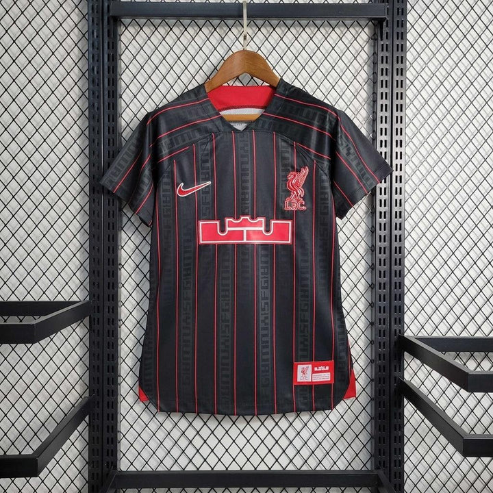 Camisa Liverpool 23/24 - Feminina Nike - Preto - Paixão no Manto