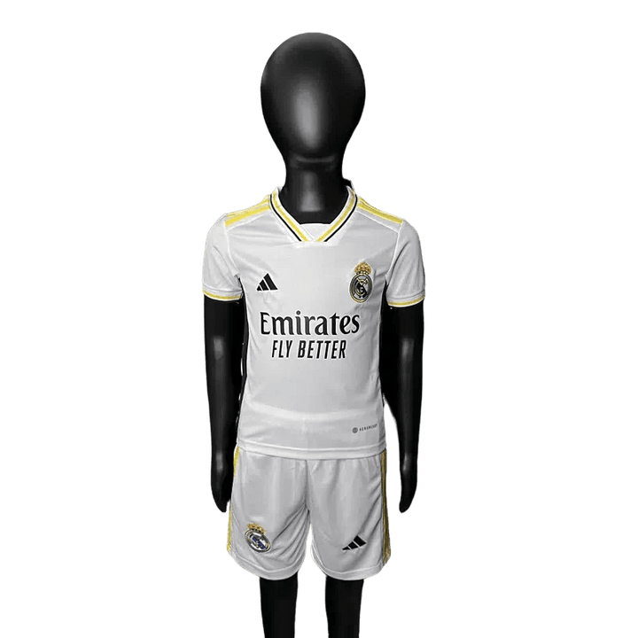 Conjunto Infantil do Real Madrid 23/24 - Paixão no Manto